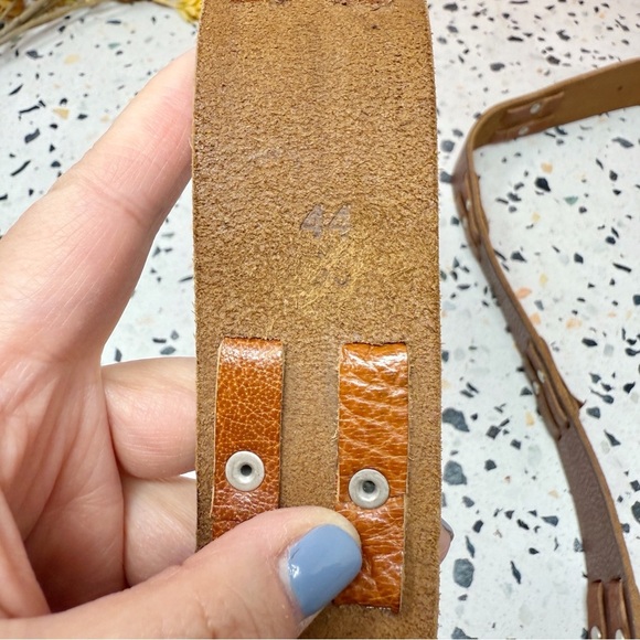 Vintage Artisan Designed By Sheila DeReis Women’s Cognac Tan Leather Belt Sz 2X main image 9